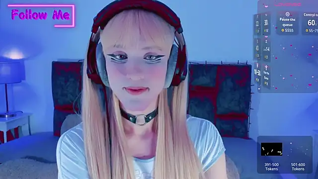 Snapshot of Kirmyy_ chatting on 10/13/25, 09:26 Kirmyy  online show from 10/13/25, 09:26