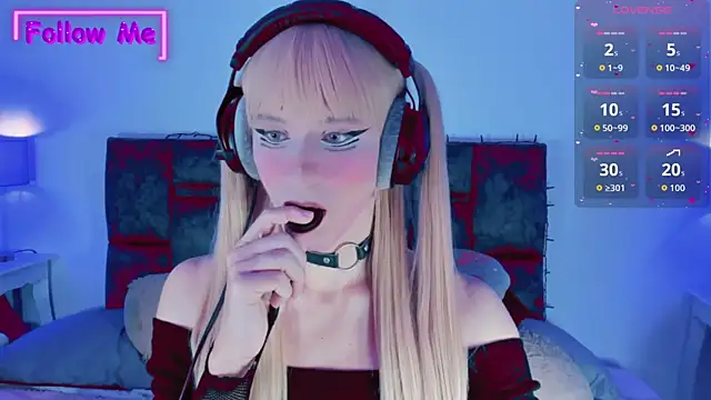 Snapshot of Kirmyy_ chatting on 10/26/25, 08:48 Kirmyy  online show from 10/26/25, 08:48