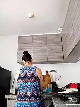 nicolle milf1978 online show from 05/22/26, 02:44