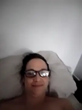 nicolle milf1978 online show from 07/04/26, 12:11