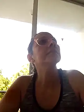 nicolle milf1978 online show from 07/18/26, 01:37