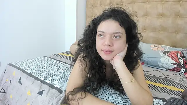 hanna  jadidi online show from 01/12/25, 01:37