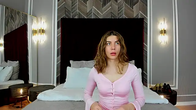 VikkiStorm online show from 12/02/25, 03:12