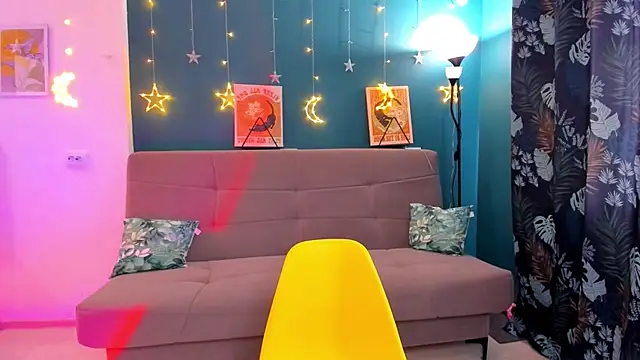 Xloe Queen online show from 02/11/25, 09:20