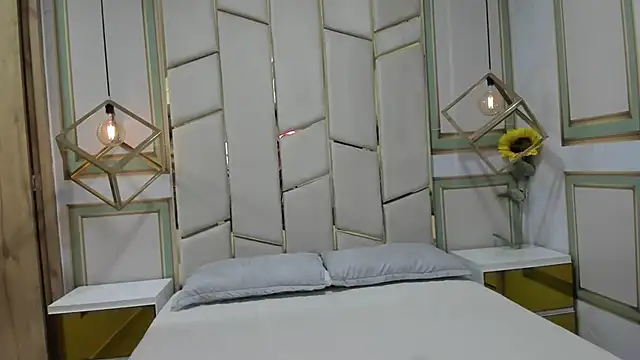 pola adams  online show from 03/03/25, 11:22