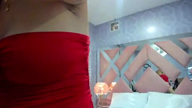 pola adams  online show from 10/28/25, 02:04