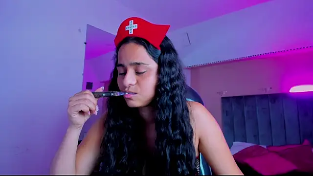 Giselle Roldan online show from 07/19/26, 04:05