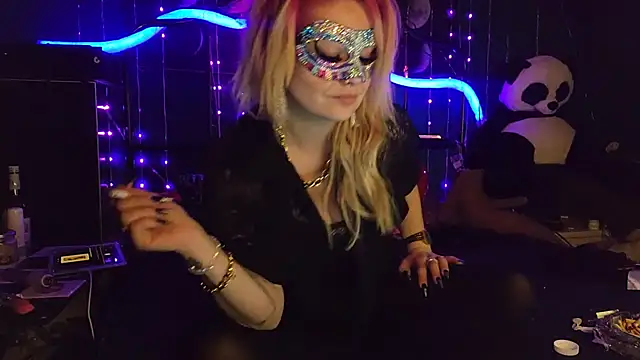 anonymouszN online show from 10/22/25, 08:08