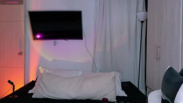 NathanGreyX online show from 09/10/25, 11:10