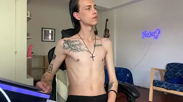 Den BlueXx online show from 12/31/24, 06:02