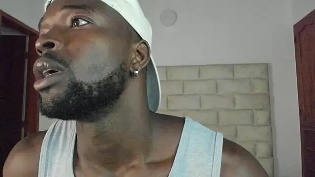 Snapshot of Dylan_Taylor chatting on 11/08/25, 11:54 Dylan Taylor online show from 11/08/25, 11:54