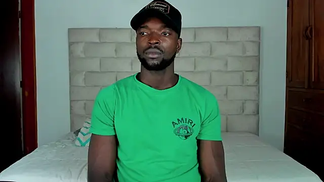 Snapshot of Dylan_Taylor chatting on 11/10/25, 12:26 Dylan Taylor online show from 11/10/25, 12:26