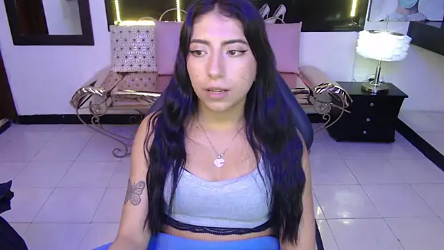 Angela Diaz  online show from 01/14/25, 06:28