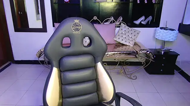 Angela Diaz  online show from 01/24/25, 12:10