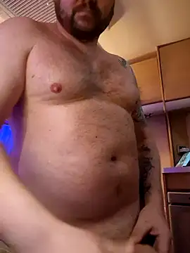 Snapshot of stocky42 chatting on 02/10/25, 01:22 stocky42 online show from 02/10/25, 01:22