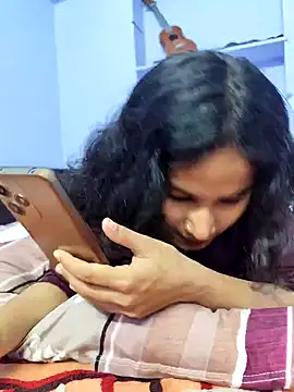 Khadija37 online show from 02/21/25, 03:21