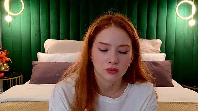 MichelleReid online show from 10/13/25, 03:06