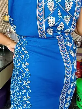 Snapshot of Tamil_Shalini_Lustyy chatting on 10/26/25, 04:40 Tamil Shalini Lustyy online show from 10/26/25, 04:40