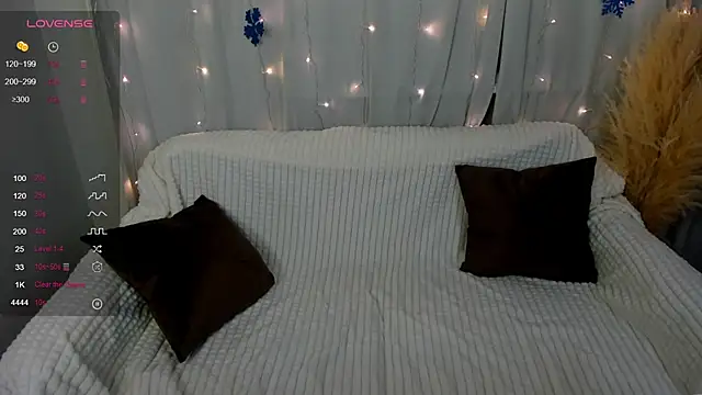 MilkaLick online show from 12/31/24, 03:01