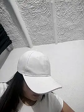 Snapshot of Victoria_Ponce1 chatting on 09/29/25, 01:22 Victoria Ponce1 online show from 09/29/25, 01:22