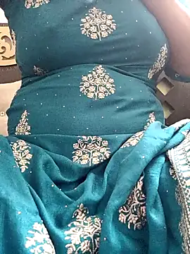 Snapshot of KEEP536 chatting on 11/08/25, 03:01 KEEP536 online show from 11/08/25, 03:01