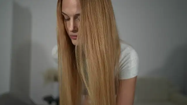 Snapshot of sscarl_ii chatting on 11/18/25, 06:56 sscarl ii online show from 11/18/25, 06:56