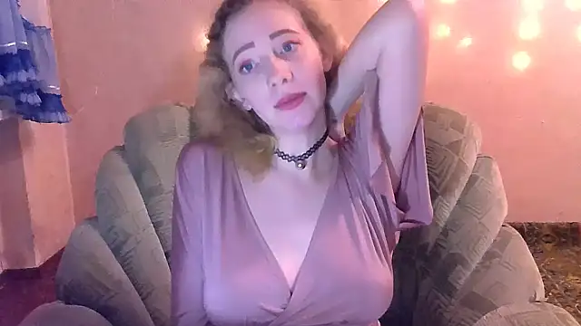 Snapshot of MelxMellie chatting on 02/05/25, 10:33 MelxMellie online show from 02/05/25, 10:33