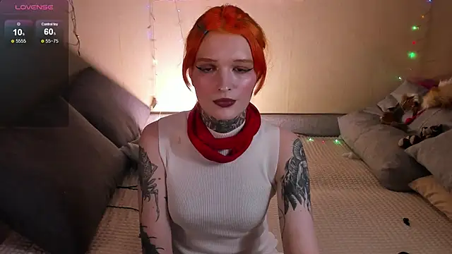 Snapshot of Simona_Rain chatting on 12/19/25, 09:55 Simona Rain online show from 12/19/25, 09:55
