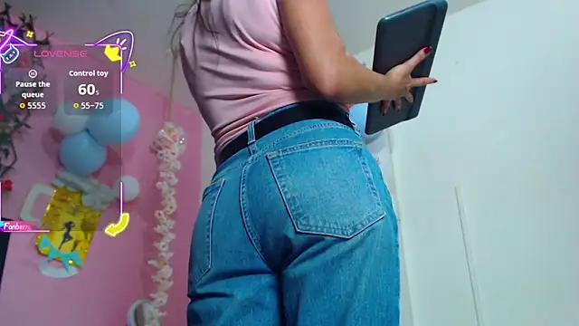 Snapshot of GeorginaBianco chatting on 09/24/25, 12:08 GeorginaBianco online show from 09/24/25, 12:08