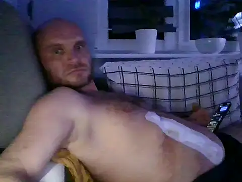 Ak0904 online show from 10/21/25, 09:15