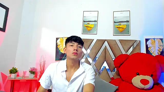 Snapshot of PETTTER_SPENCER chatting on 12/08/24, 01:25 PETTTER SPENCER online show from 12/08/24, 01:25