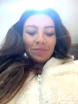 LIZ-06  online show from 09/19/25, 05:20