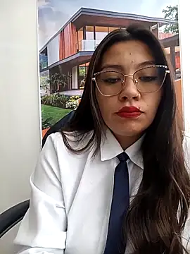 LIZ-06  online show from 11/13/25, 03:00