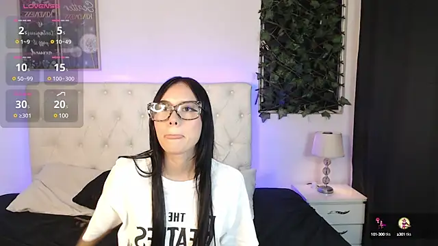 hikari kagura online show from 12/06/24, 01:22