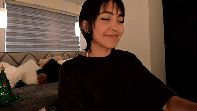 im Luucy online show from 12/10/24, 08:27