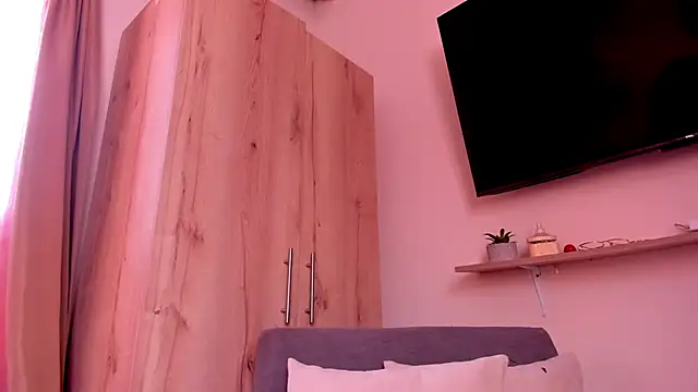 sofiaVelez01 online show from 06/14/26, 04:42