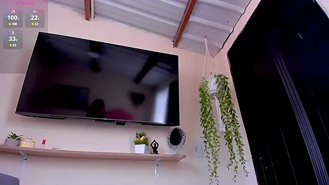 sofiaVelez01 online show from 07/25/26, 05:10