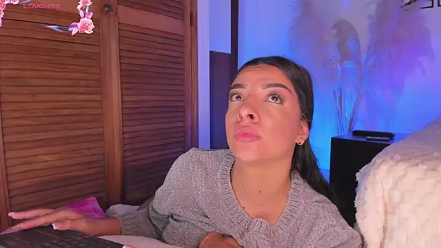 Snapshot of 777AylinZ chatting on 09/29/25, 09:36 777AylinZ online show from 09/29/25, 09:36