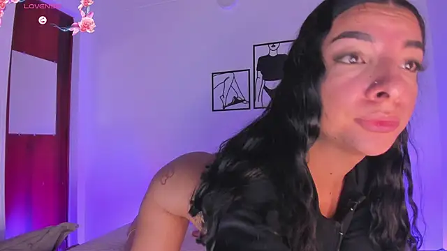 Snapshot of 777AylinZ chatting on 11/05/25, 11:32 777AylinZ online show from 11/05/25, 11:32