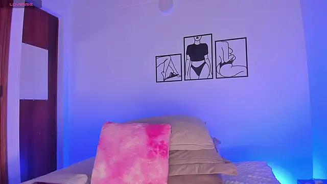 Snapshot of 777AylinZ chatting on 11/08/25, 10:37 777AylinZ online show from 11/08/25, 10:37