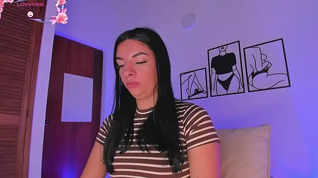 Snapshot of 777AylinZ chatting on 11/22/25, 11:09 777AylinZ online show from 11/22/25, 11:09