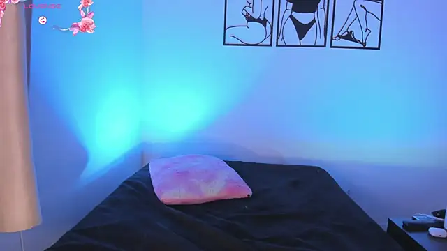 Snapshot of 777AylinZ chatting on 12/04/25, 10:35 777AylinZ online show from 12/04/25, 10:35