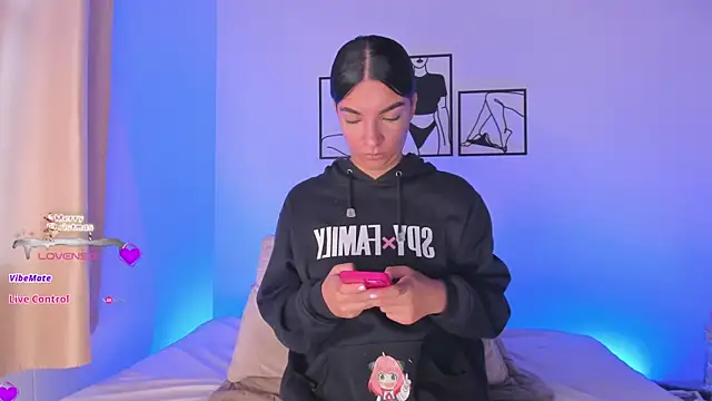 Snapshot of 777AylinZ chatting on 12/15/25, 12:09 777AylinZ online show from 12/15/25, 12:09