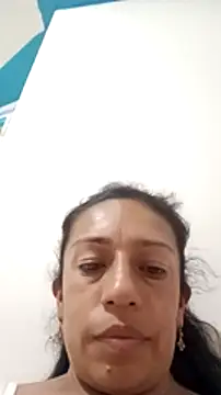 Snapshot of yaz_guzman chatting on 02/06/25, 10:53 yaz guzman online show from 02/06/25, 10:53