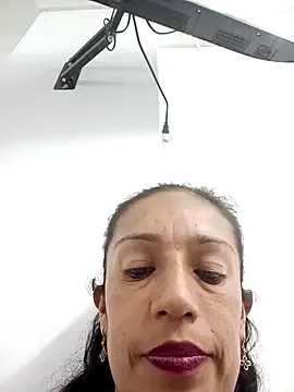 Snapshot of yaz_guzman chatting on 02/12/25, 10:26 yaz guzman online show from 02/12/25, 10:26