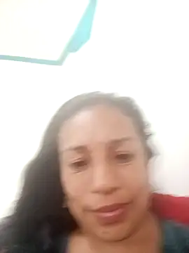 Snapshot of yaz_guzman chatting on 02/13/25, 05:01 yaz guzman online show from 02/13/25, 05:01