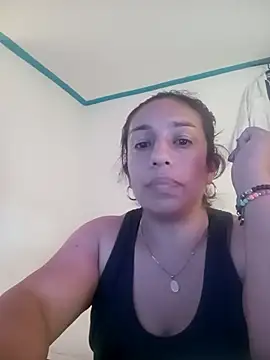 Snapshot of yaz_guzman chatting on 09/22/25, 08:55 yaz guzman online show from 09/22/25, 08:55