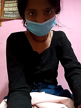 Snapshot of BabySlimmy10 chatting on 12/13/24, 07:10 BabySlimmy10 online show from 12/13/24, 07:10