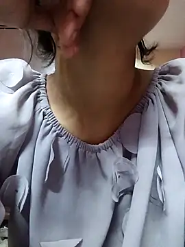 Snapshot of BabySlimmy10 chatting on 03/15/25, 08:32 BabySlimmy10 online show from 03/15/25, 08:32