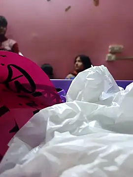 Snapshot of BabySlimmy10 chatting on 12/03/25, 06:50 BabySlimmy10 online show from 12/03/25, 06:50